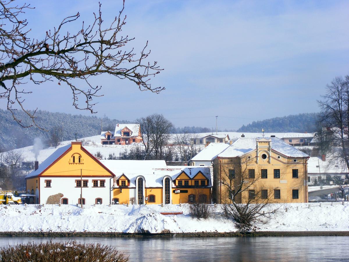 Penzion Paták Kamyk nad Vltavou Exterior foto